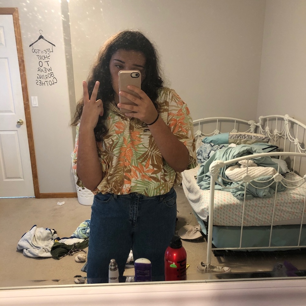 Meet your Posher, Olivia